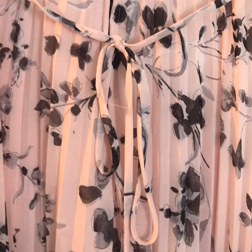 Girls formal dress size 12 - Picture 5 of 5
